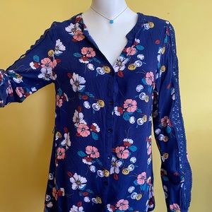 ModCloth blue floral button down lace sleeve